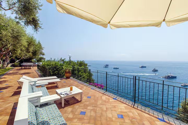 Villa Lo Scoglio  - Image 1