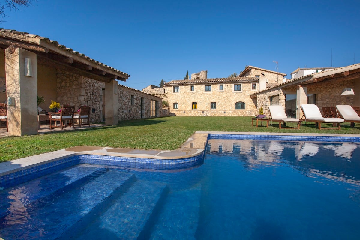 Villa Viladellops - Image 1