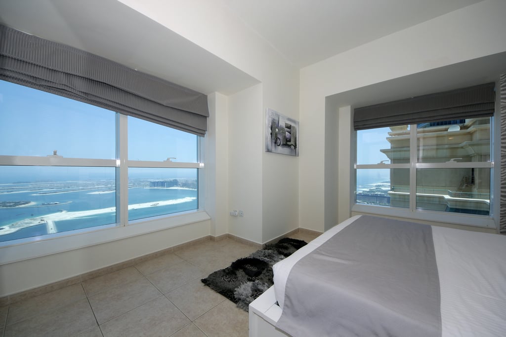 Magnificent Palm View Stylish Luxury Dubai Marina - Image 1
