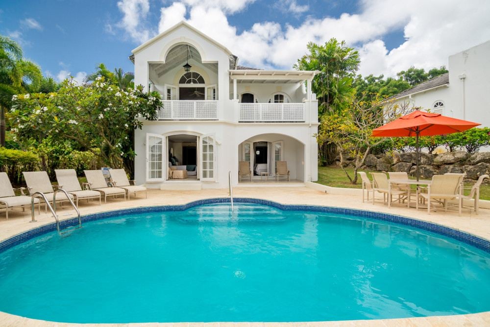 Royal Villa 22 - Image 1