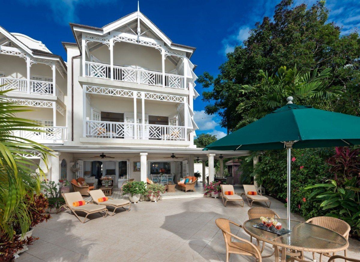 Mahogany Bay-Seashells - Image 1