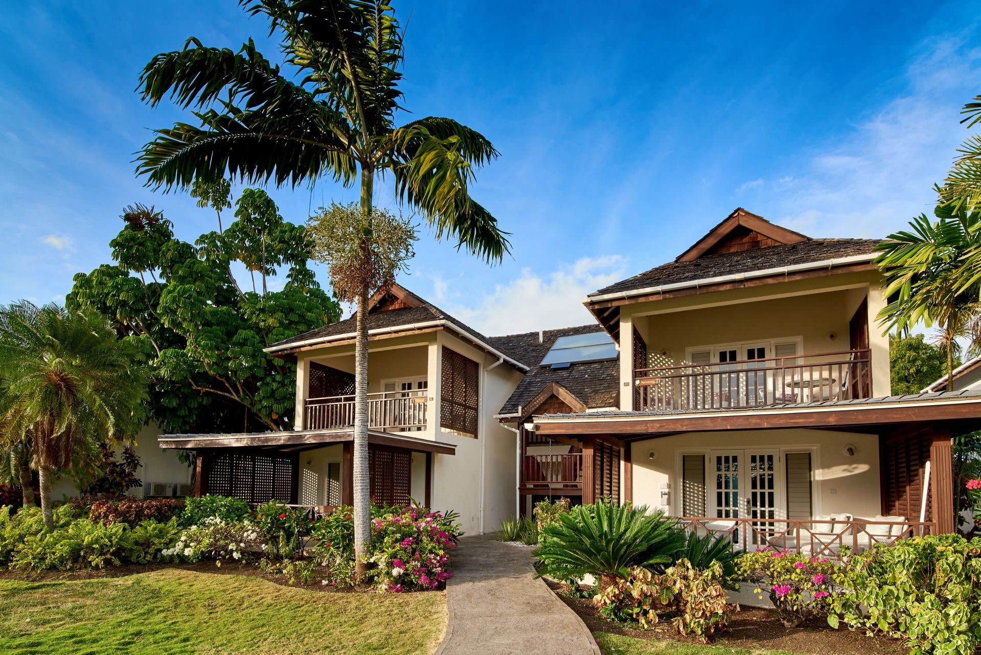 Pool Suite - 2 bedrooms - Image 1