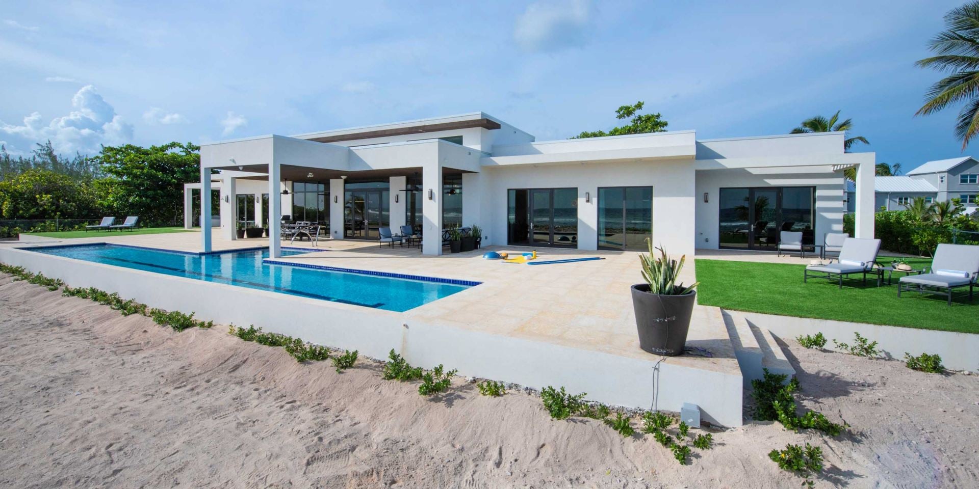 Villa Wind upon the Waves - Image 1