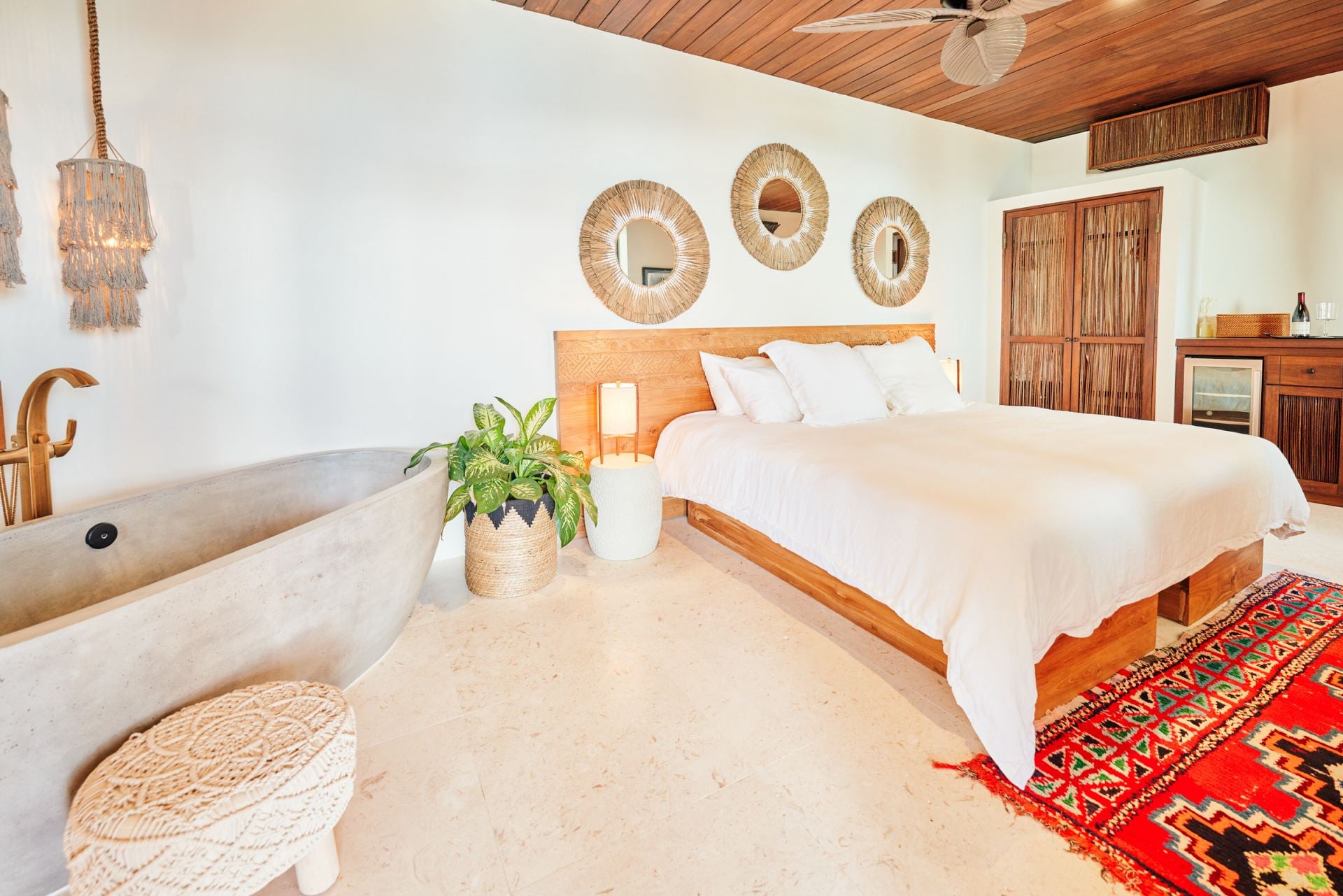Aerial Gratitude Room - Image 1