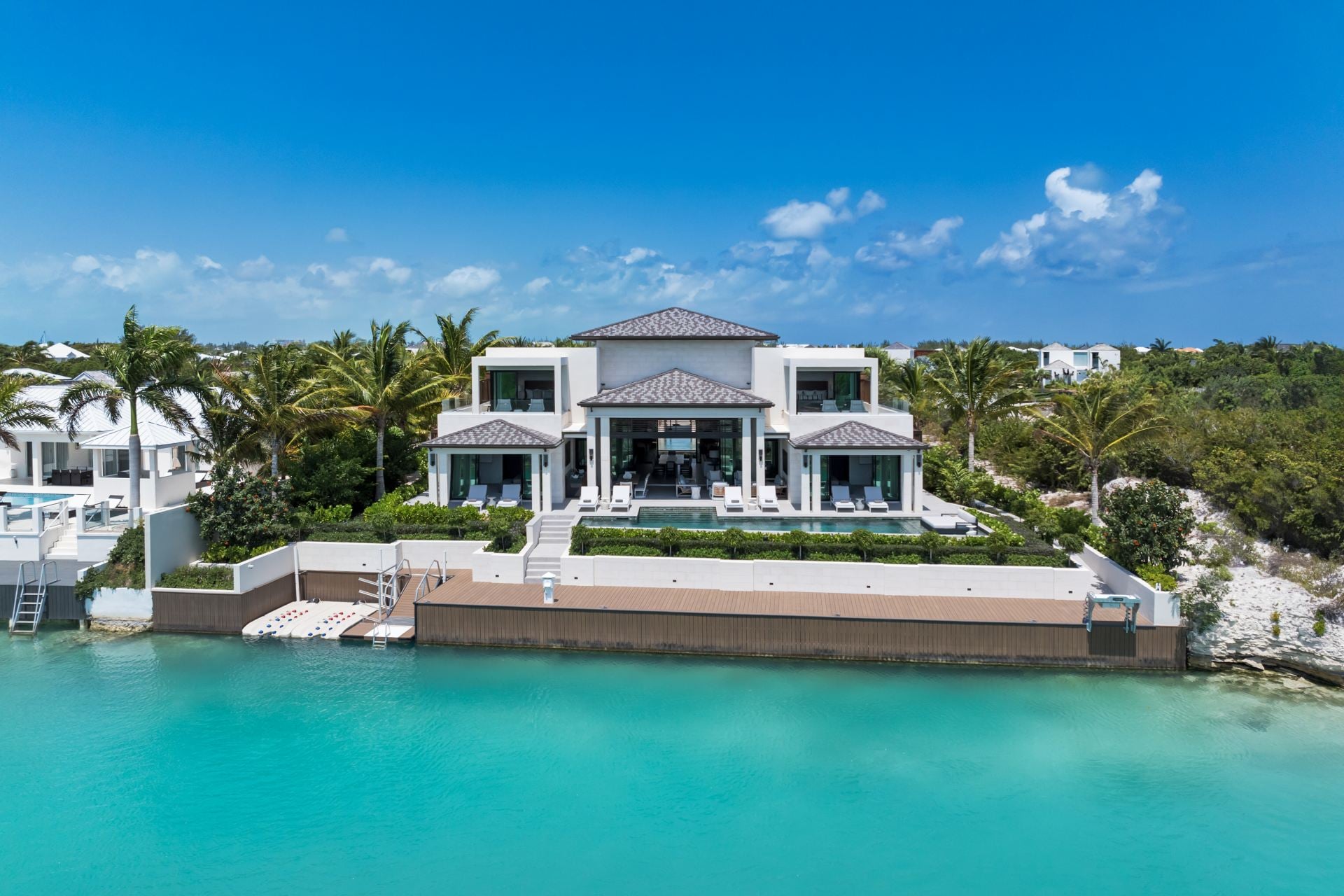 Young Villa - Image 1