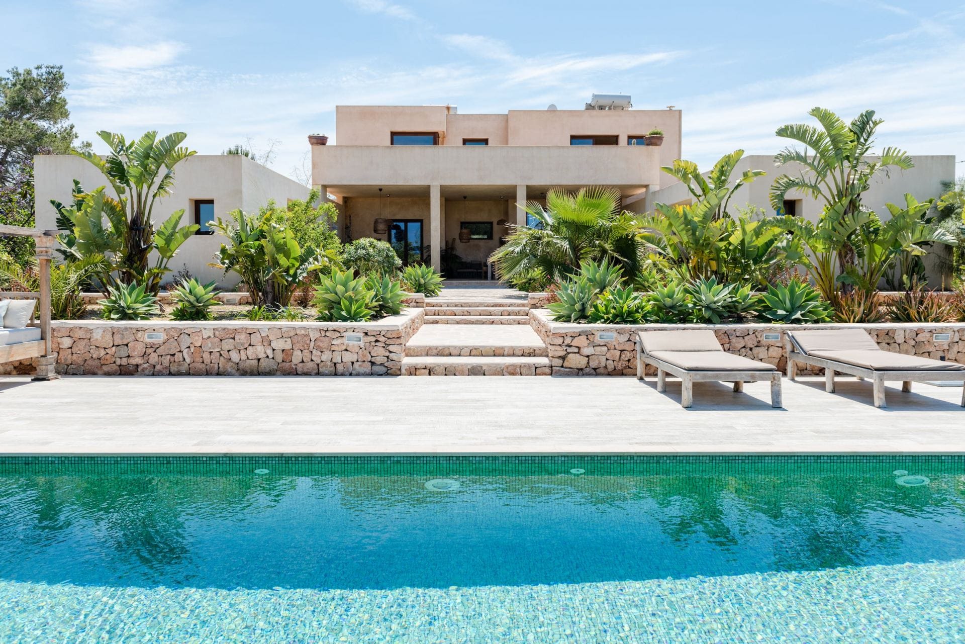 Villa Izarra — luxury villa photo 1