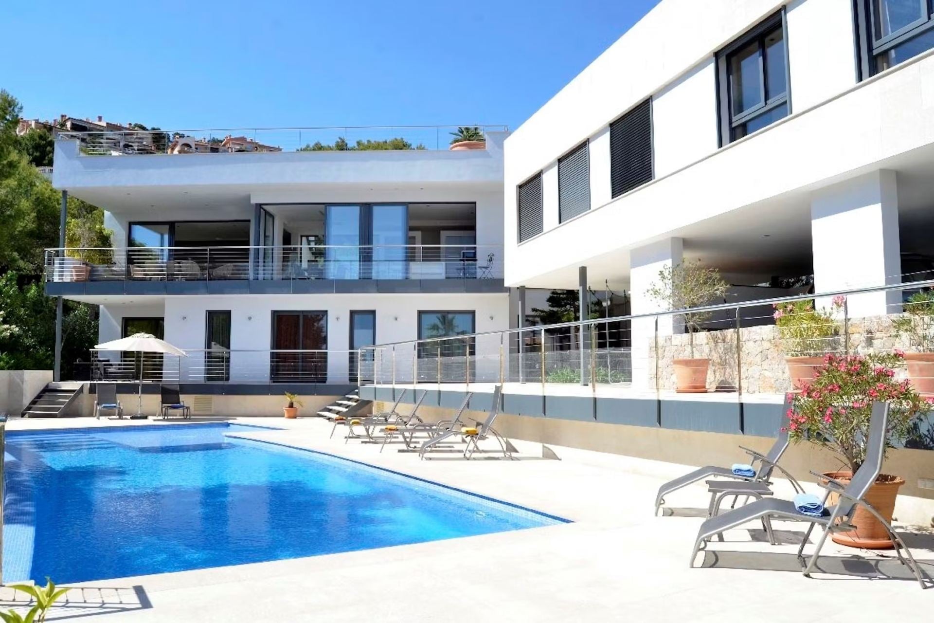 Villa Isla - Image 1