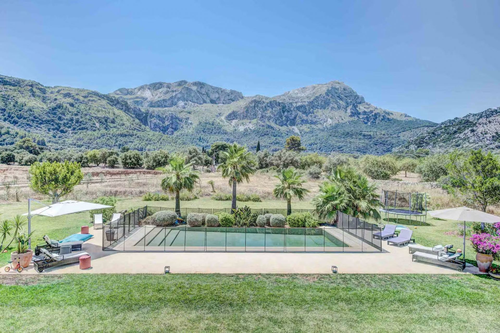 Villa Rosa - Image 1