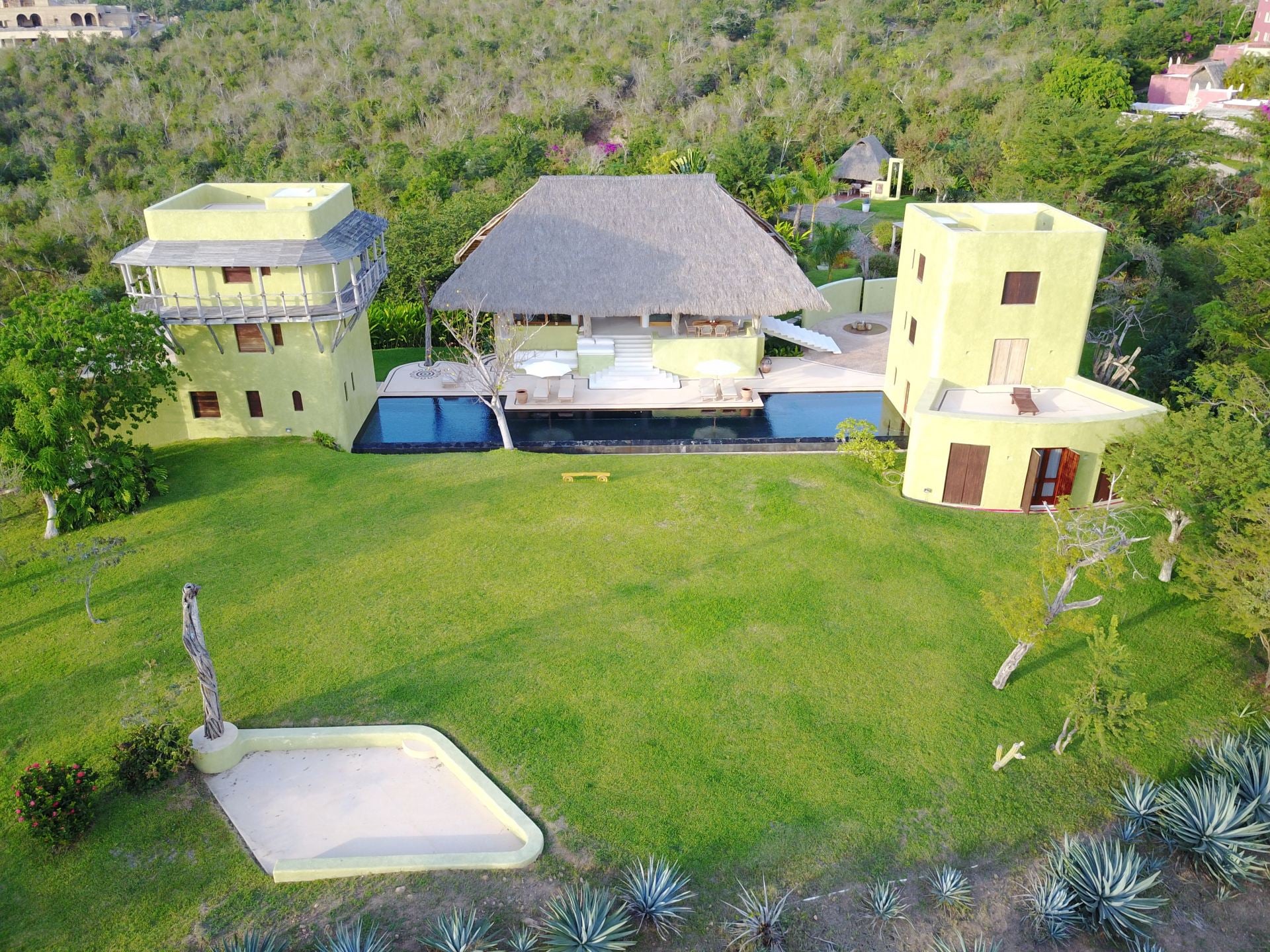 Casa Chac Mool - Image 1