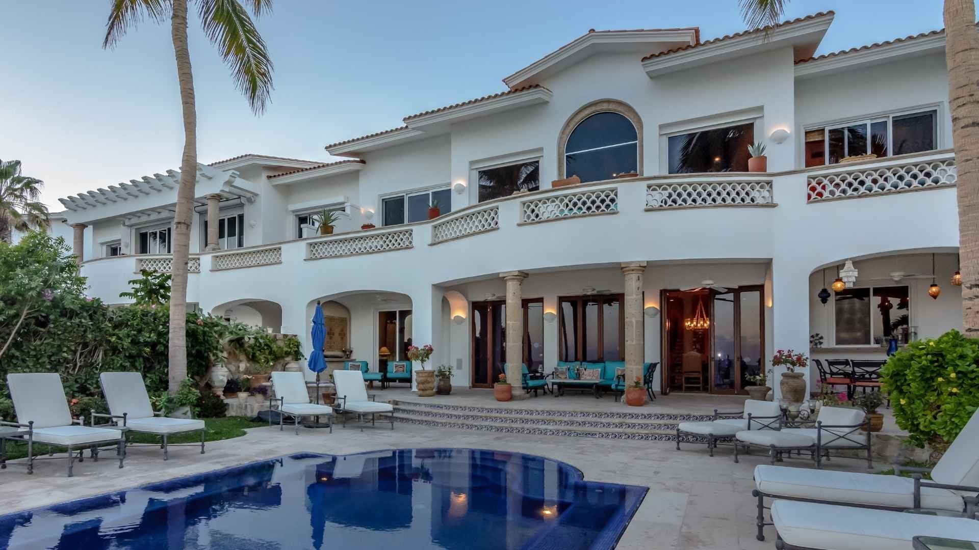Villa Costa Dorada - Image 1