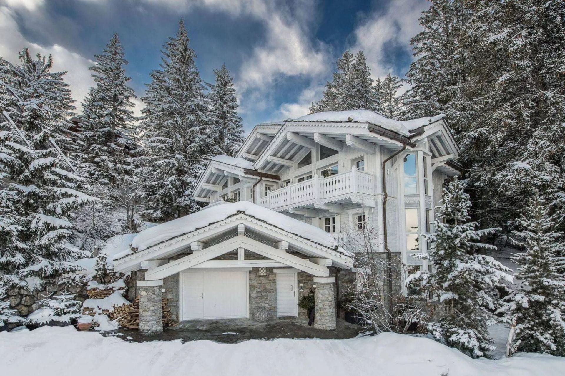 Villa White Dream — luxury villa photo 1