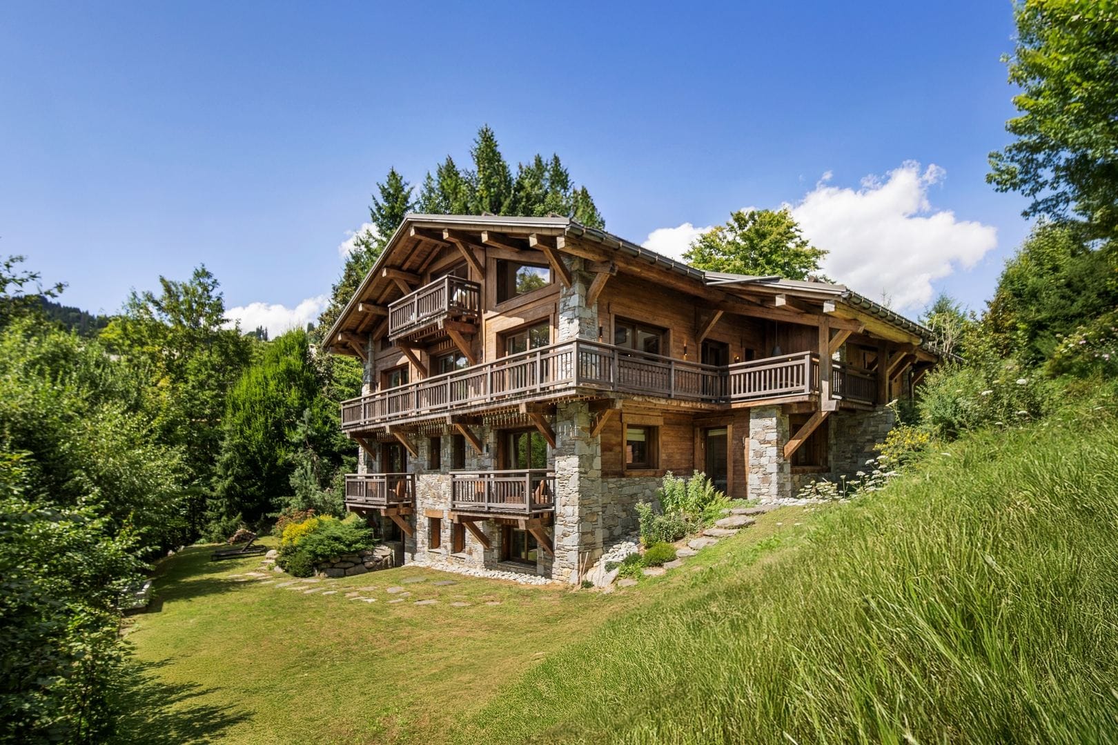 Chalet Snow — luxury villa photo 1