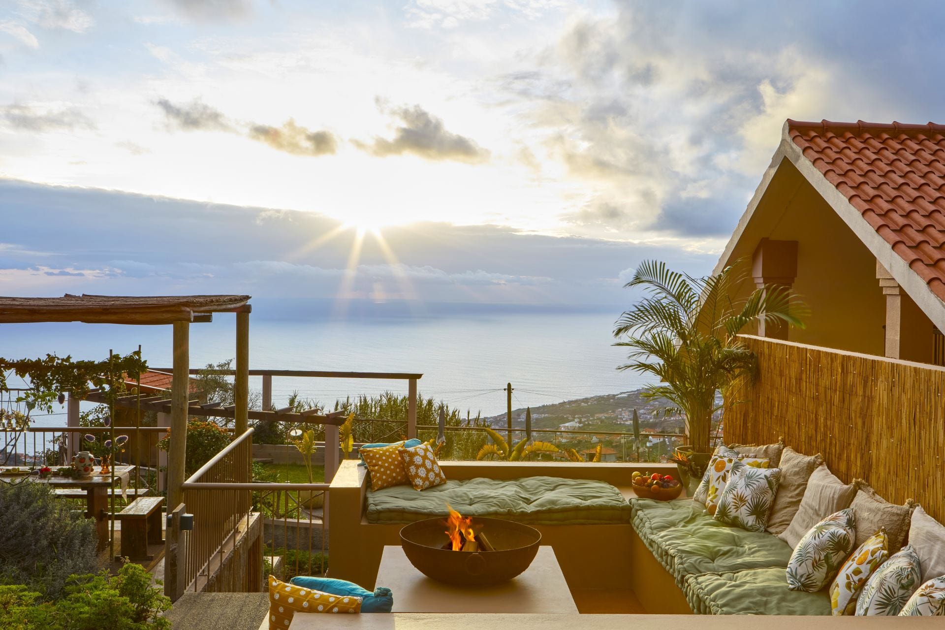 Yeotown Wellness Retreat — luxury villa photo 1