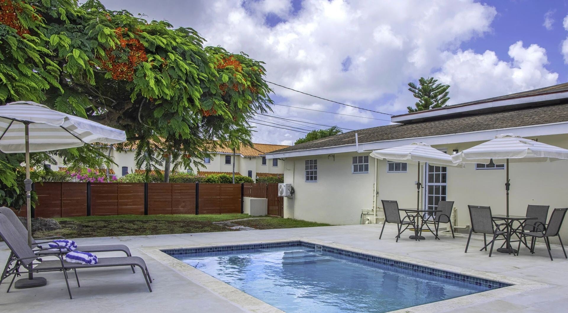 Villa Hello Summer - Image 1