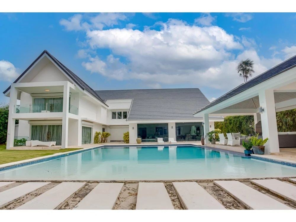 Villa Jardines 8 - Image 1