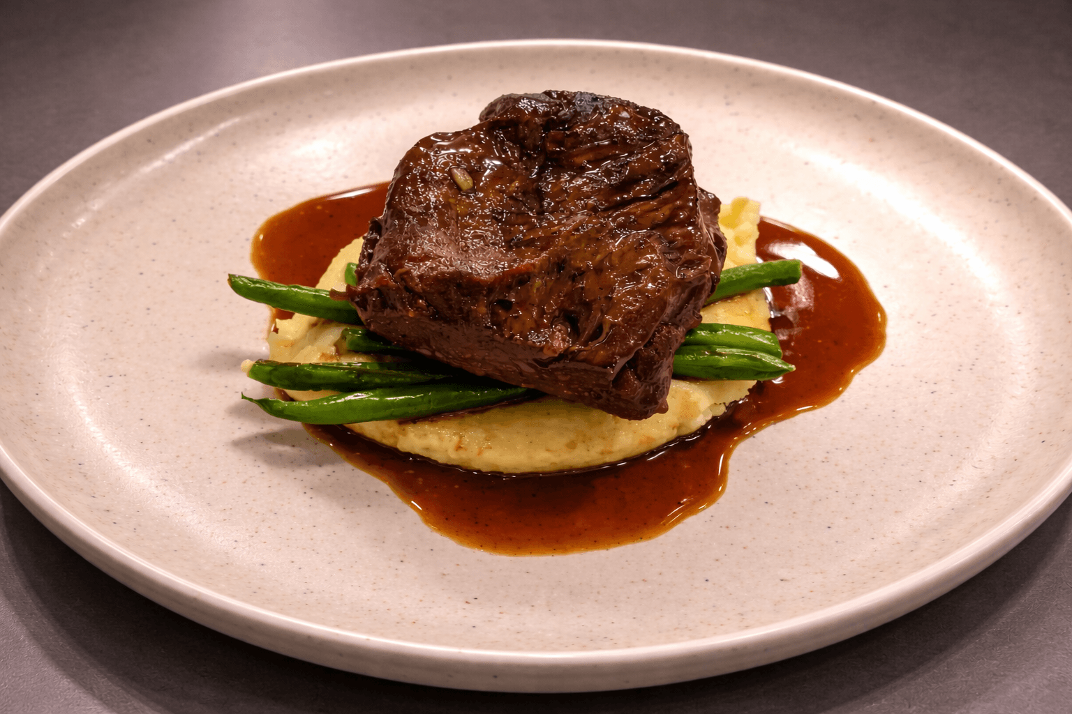 Tenderloin Steak with Creamy Mashed Potatoes, Green Beans and Red Wine Jus