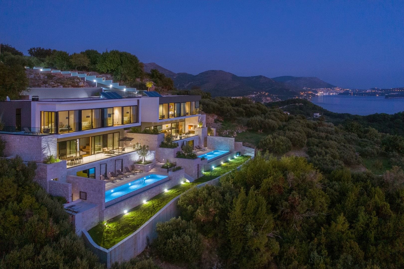 Villa Frida — luxury villa photo 1