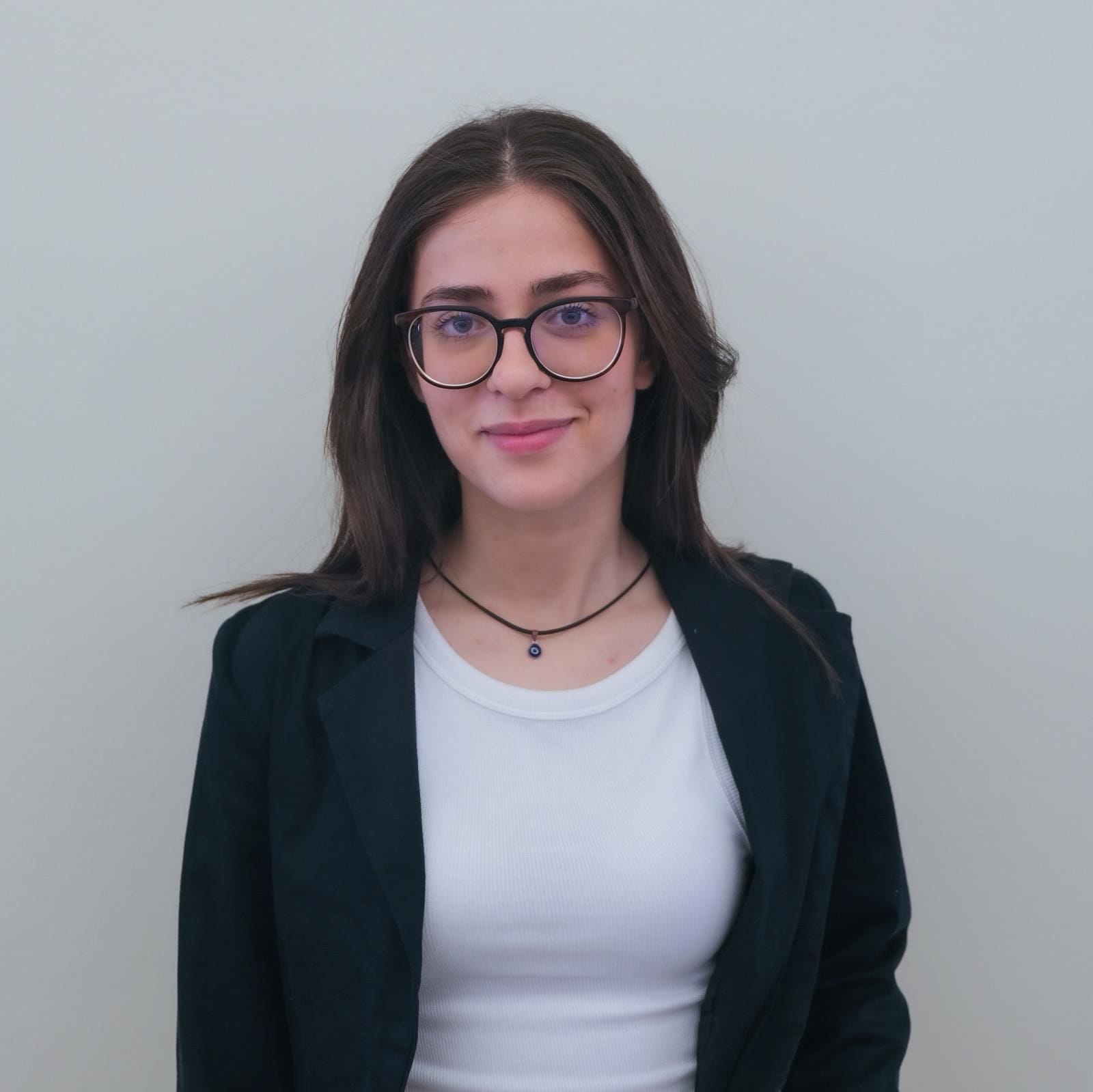 Elisa P. — private butler portrait