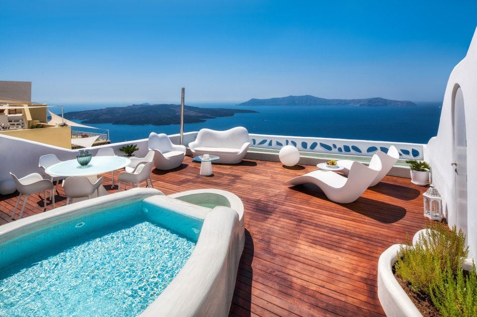 Royal Suite with Outdoor Jacuzzi - Image 1