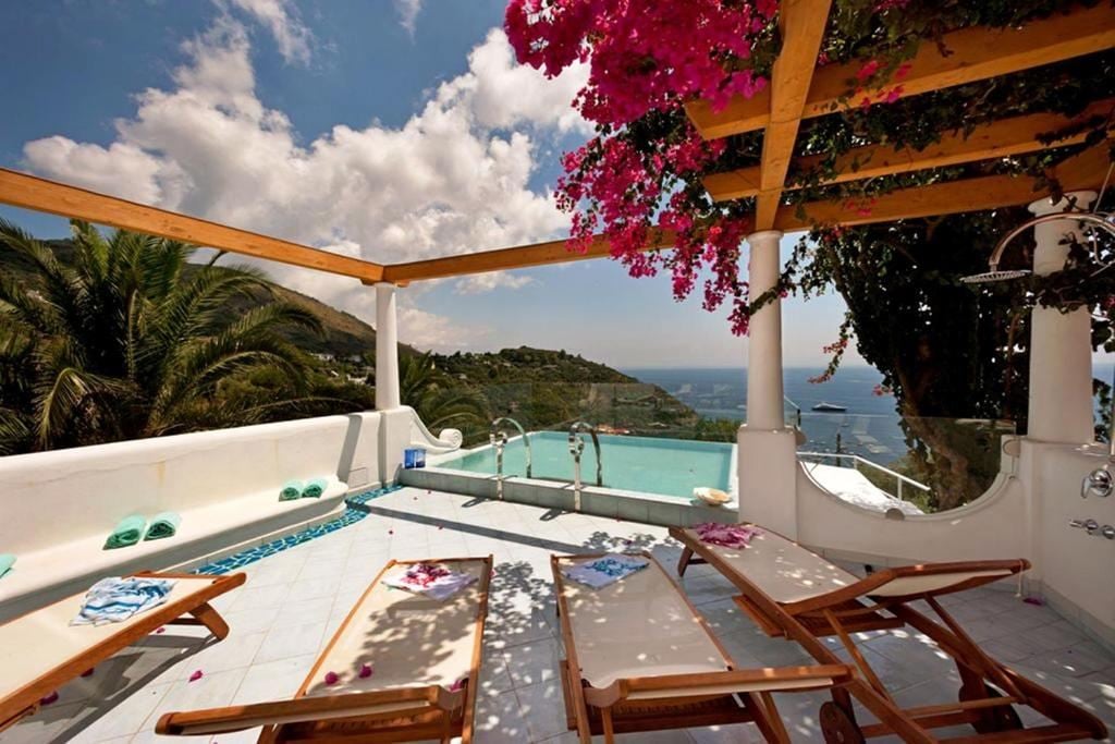 Villa Ariadne - Image 1
