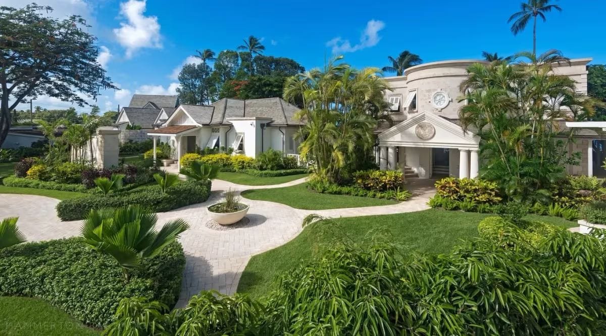 The Great House — luxury villa photo 1
