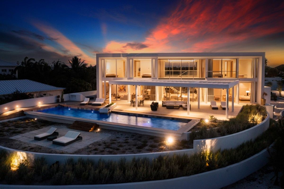 Villa Bash - Image 1